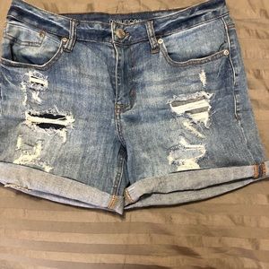 Maurice size 4 jean shorts